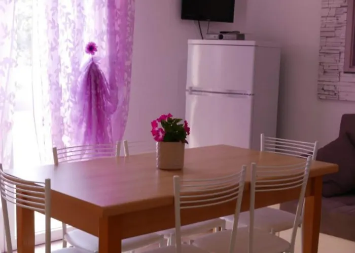 Cozy Escape In Bibione Close To The Sea